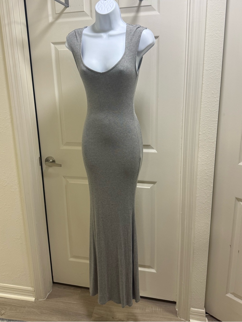 REORIA Gray Bodycon Maxi Dress Size Medium | Viral Sculpting Lounge Dress
